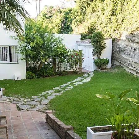 San Nicolas Nyaraló Marbella
